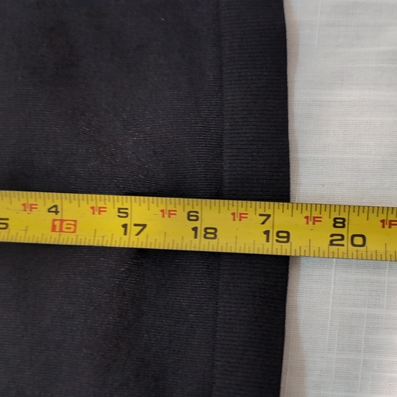 Black Fuchsia shapewear tank top black, size medium - Picture 6 of 8